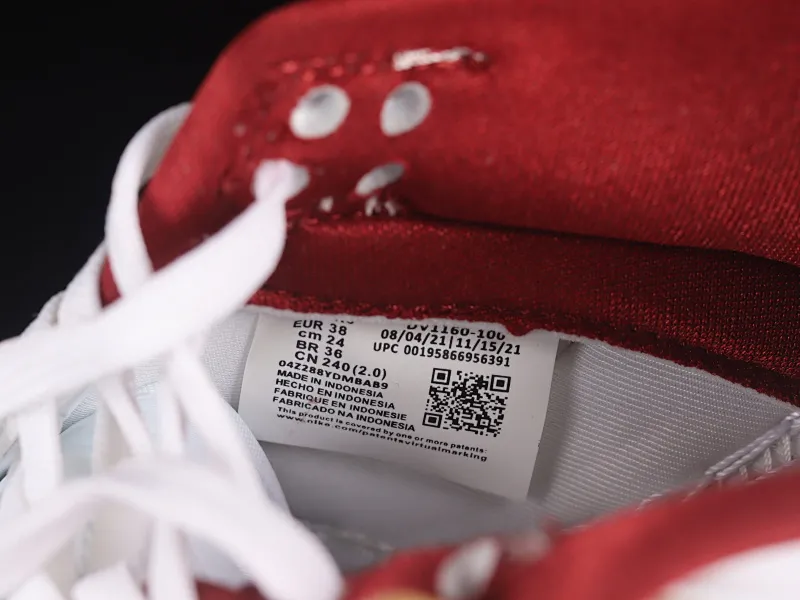 All Categories Nk SB Dunk Series Nk SB Dunk Low Low-top sneakers Cost-effective version Nk Dunk Low "Team Red" Metal buckle off-white SB low-top sports and leisure sneakers DV1160-100